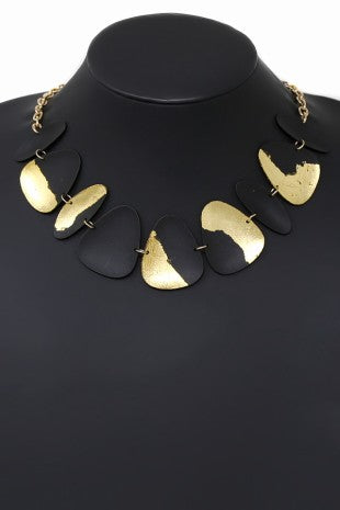 Geometric Pebble choker Necklace